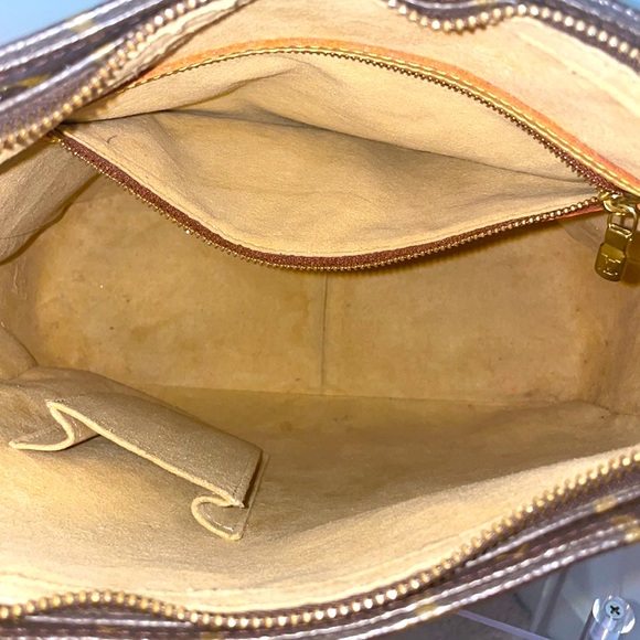 VINTAGE — Louis Vuitton PM Looping Shoulder Bag - Picture 6 of 13